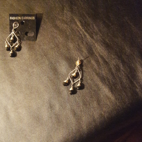 Vintage Sterling Silver Onyx Earrings - Picture 5 of 7